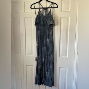 Womens XS navy and white floral print maxi dress.